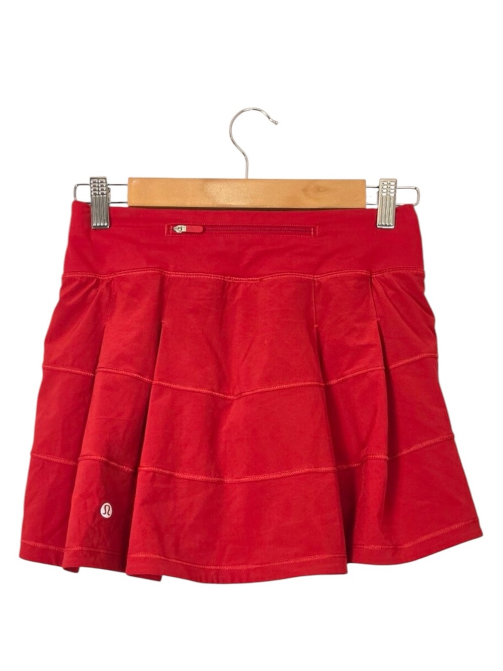 lululemon athletica Red peace revival Tennis Skirt size 6 Tall like new.